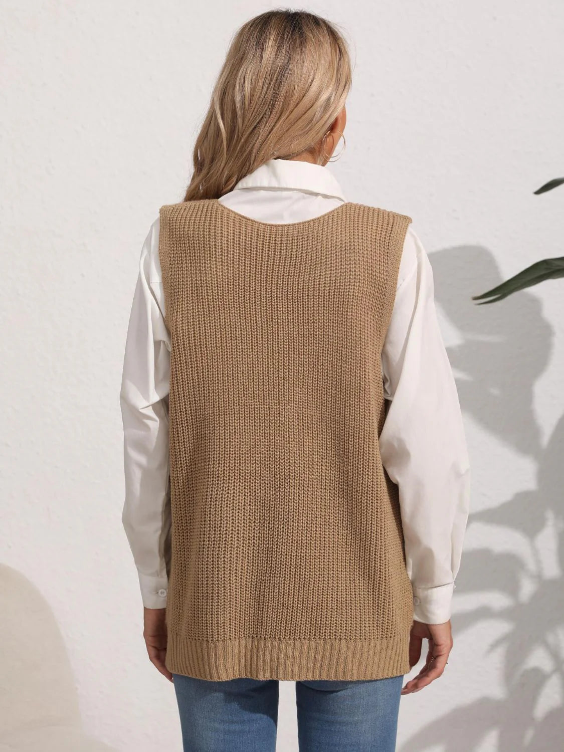 Luna - V-neck Sweater Vest