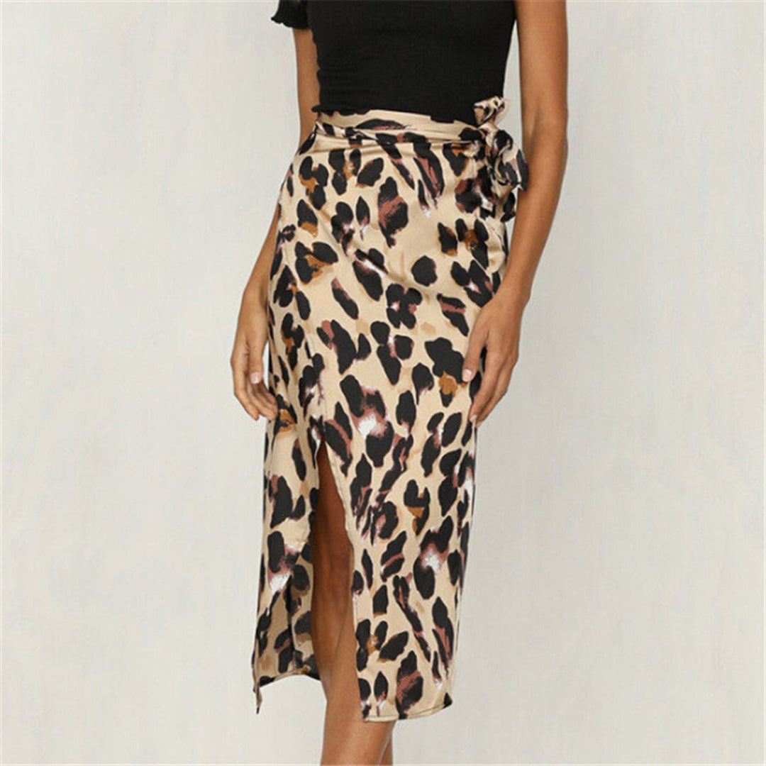 SADIYA | Rok versierd met luipaardprint.