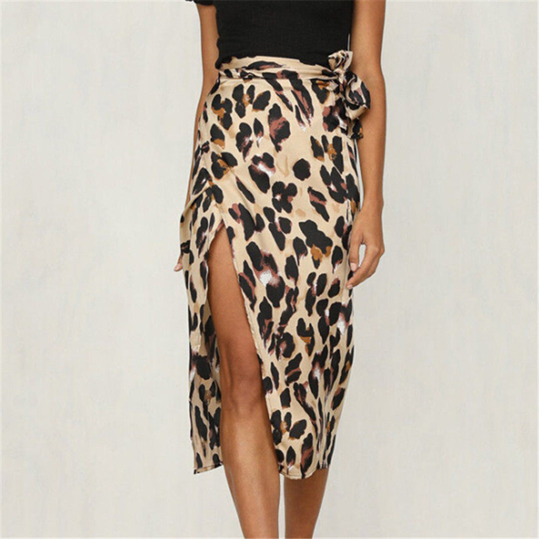 SADIYA | Rok versierd met luipaardprint.