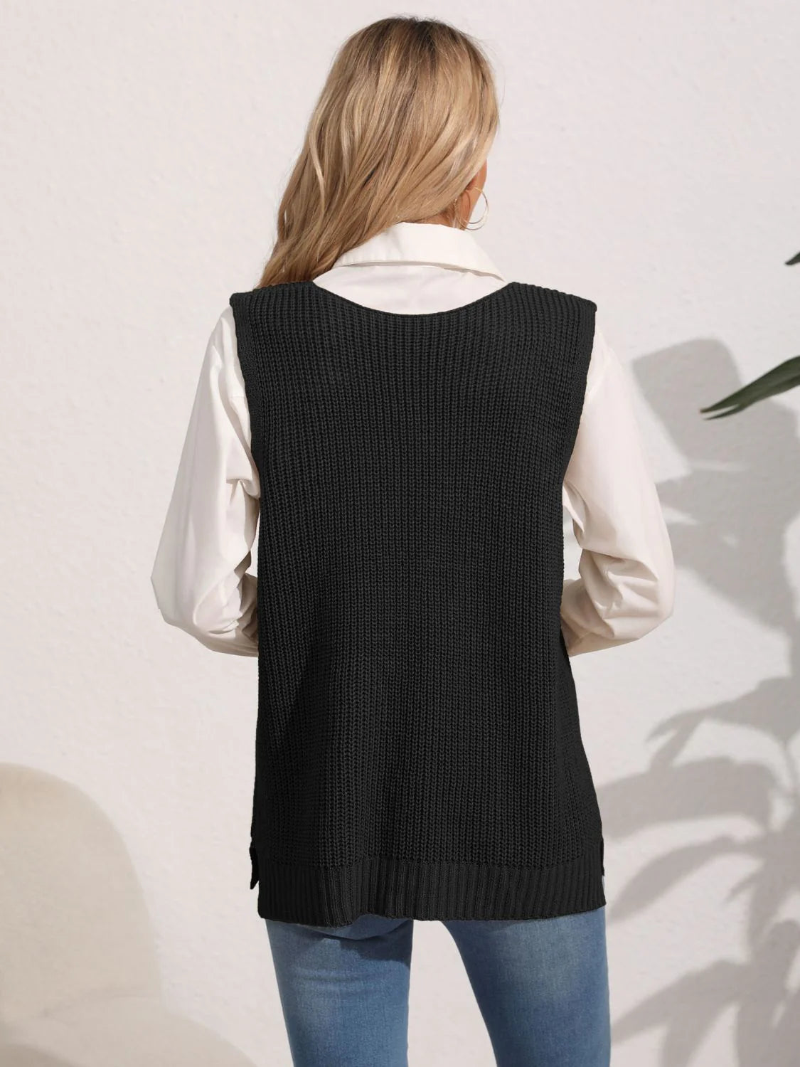 Luna - V-neck Sweater Vest