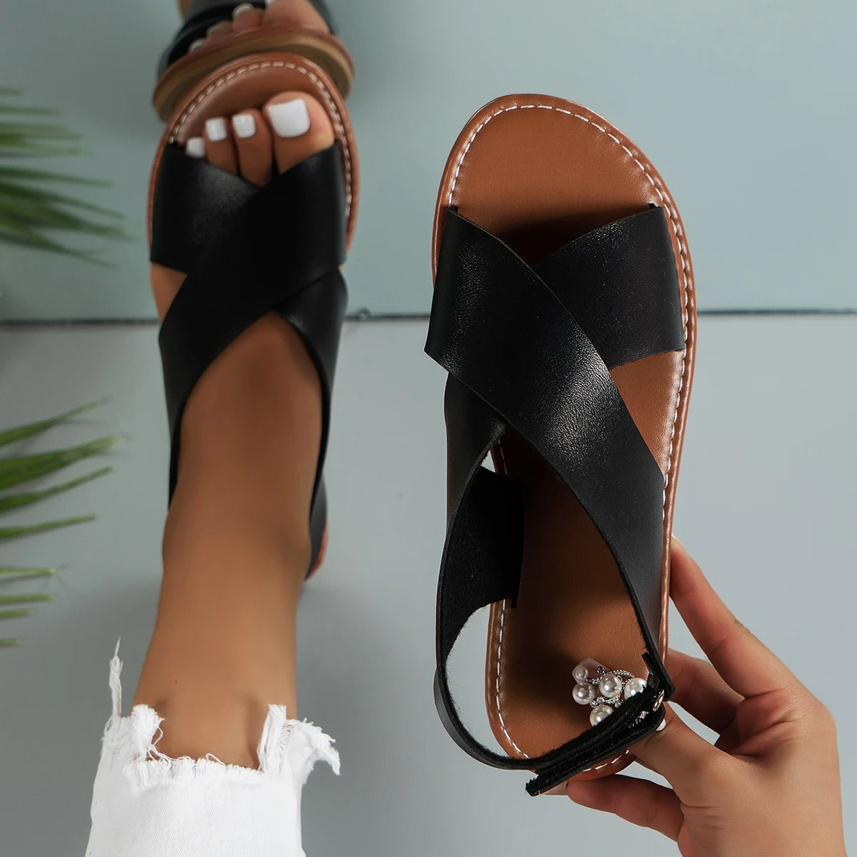 MAEVE | Leren dames sandalen met gesp